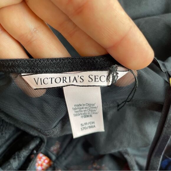 New Victoria’s Secret Chemise Babydoll Black Sheer Lace Small Sexy Deep Neck - Picture 8 of 10